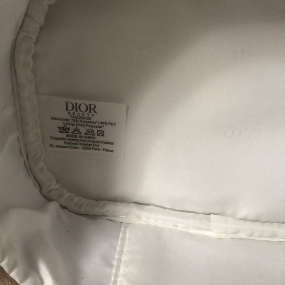 Dior Beauty Gold Pouch - Picture 3 of 7